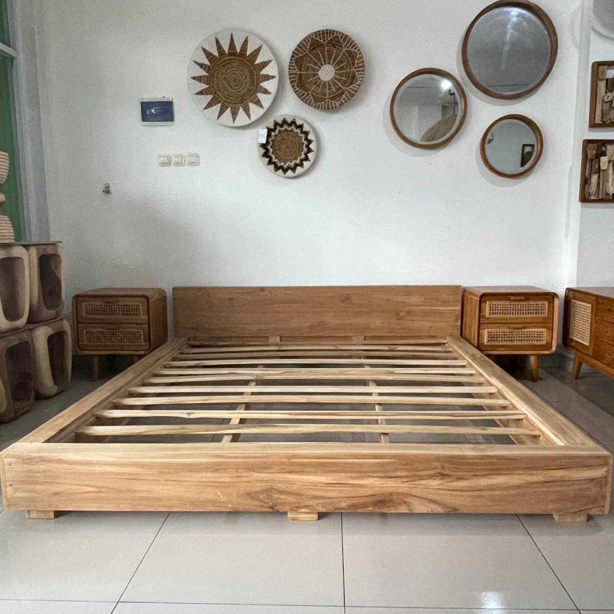 Floating Bed King&nbsp;Size