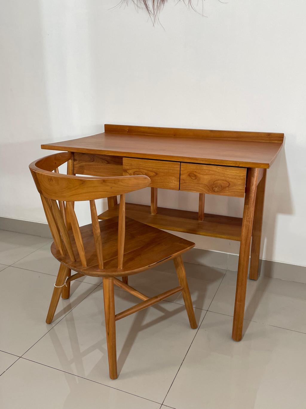 Set Meja Belajar Diva Kayyu Furniture and Craft